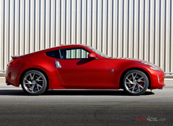 2013 Nissan 370Z - Side View